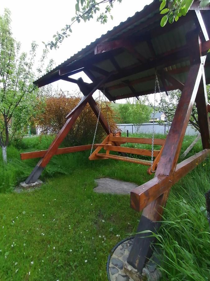 Hotel Pid Goroyu Chorna Tysa Exterior foto